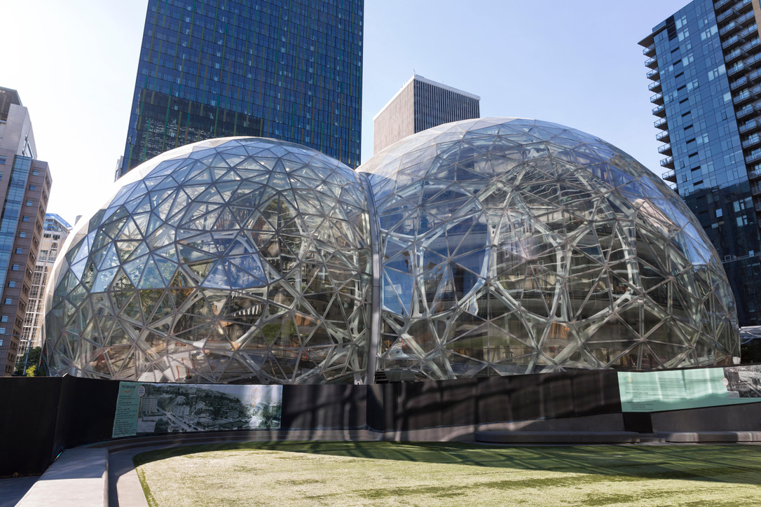 Seattle, Washington: The Amazon Spheres Under Construction At The Amazon Urban Campus In The Belltown Neighborhood. The Geodesic Structures, Which Will House Additional Office Space, Retail And A Botanical Garden, Are Scheduled To Open In Early 2018. In T